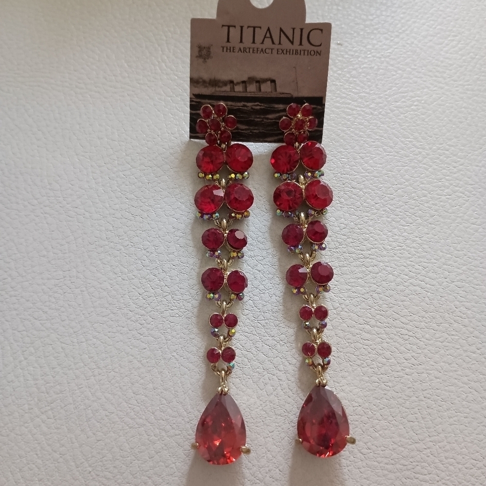 Titanic Red Gorgeous Earing